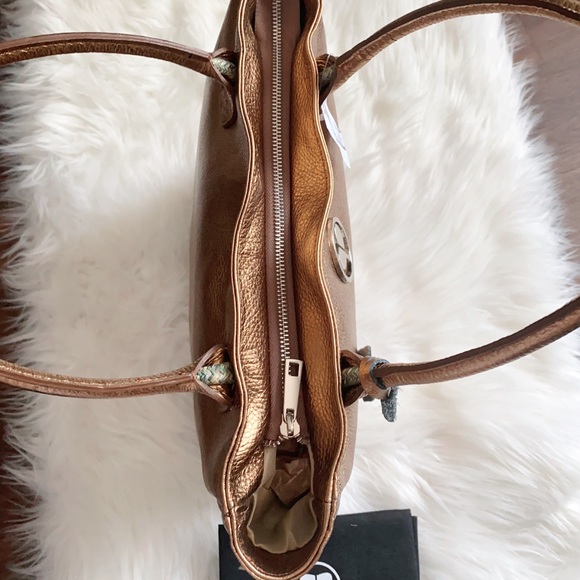 Luxury handbag - Picture 2 of 9